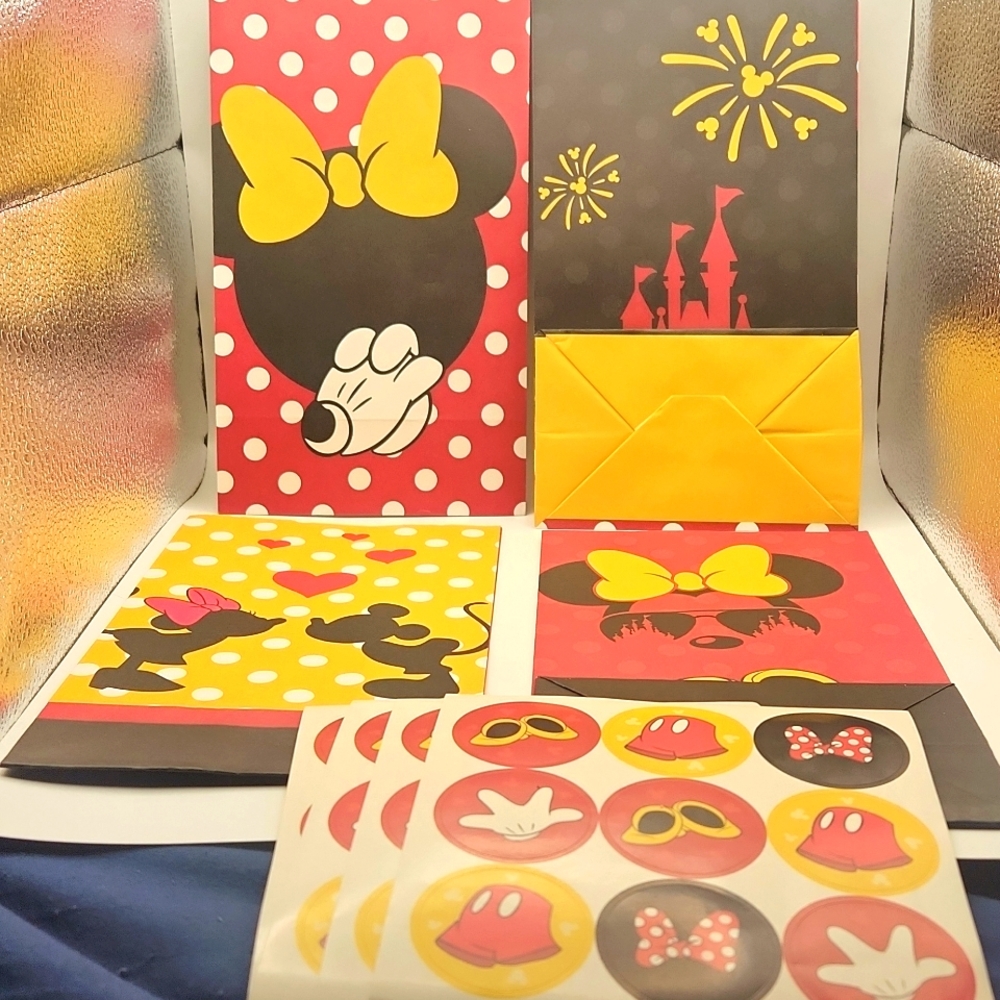 NEW Disney party bags and stickers set